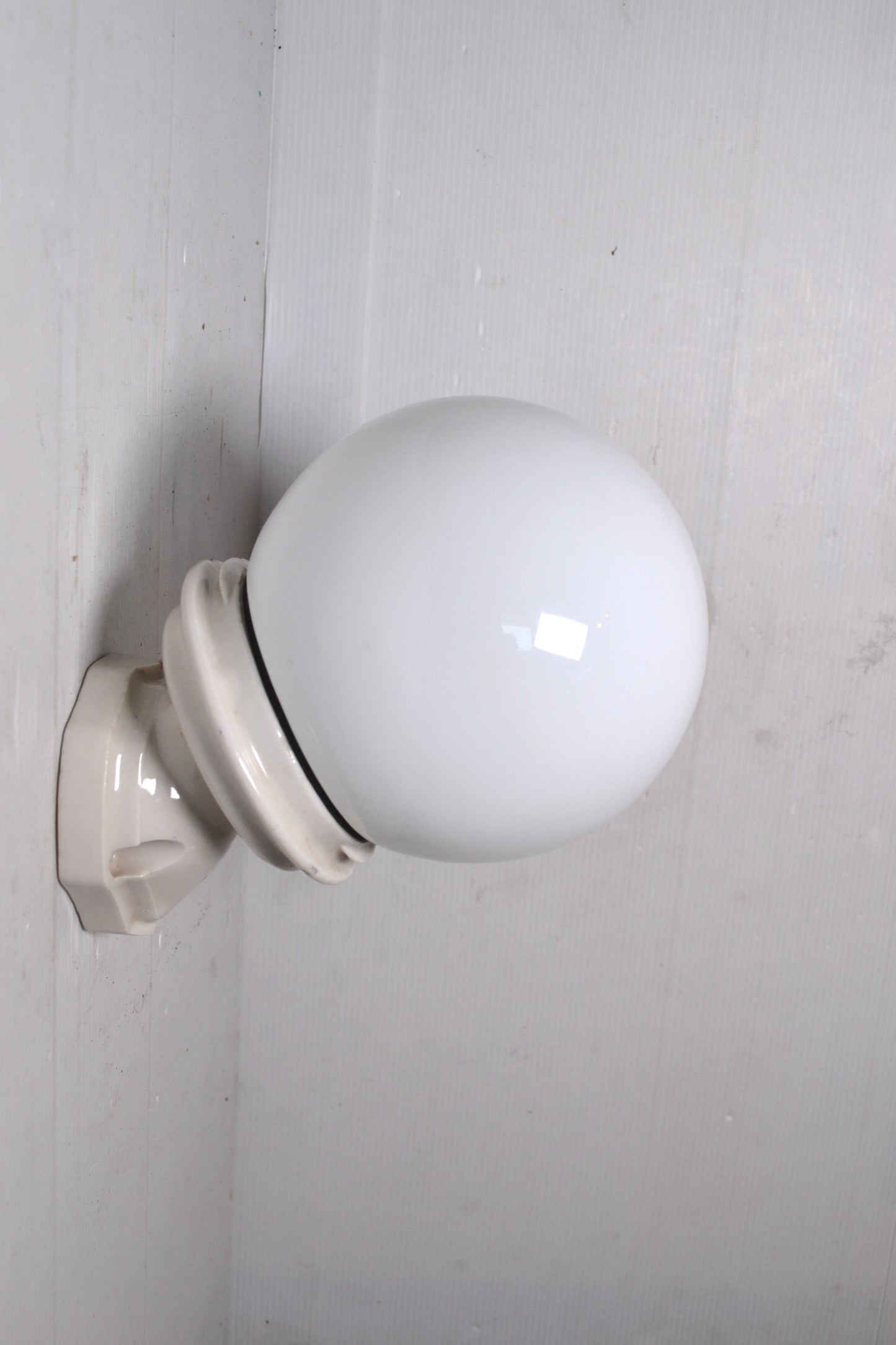 Applique murale vintage en porcelaine