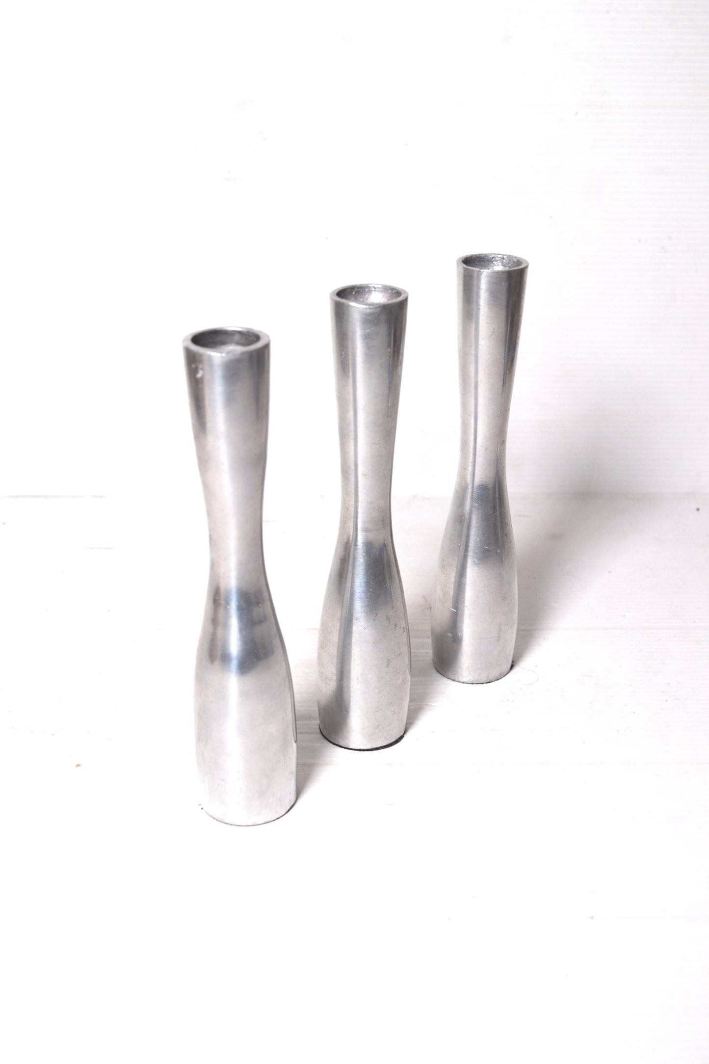 Bougeoirs vintage en aluminium