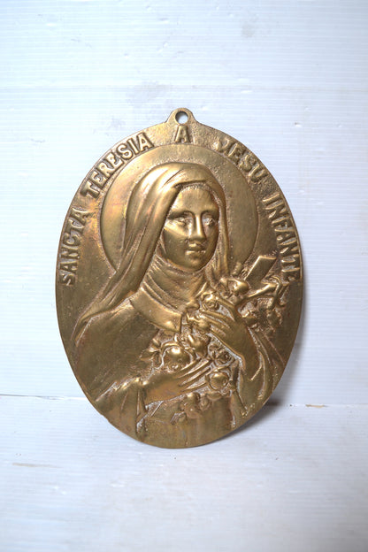 Ancienne plaque religieuse dorée Sainte-Thérèse
