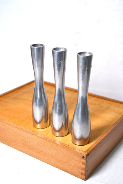 Bougeoirs vintage en aluminium