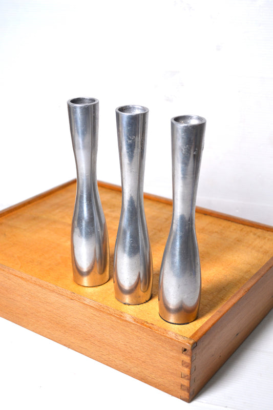 Bougeoirs vintage en aluminium