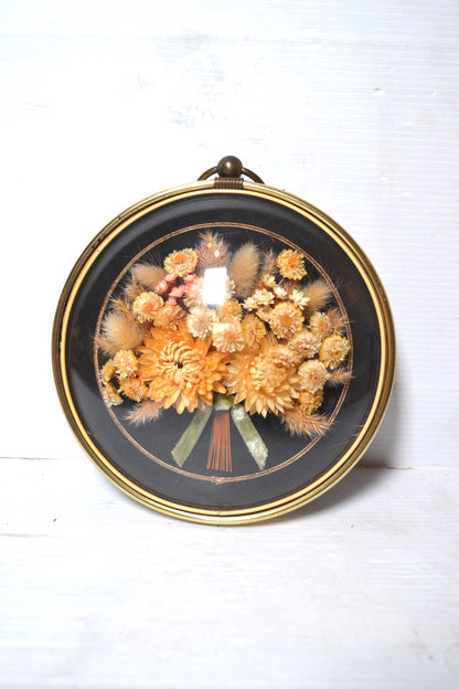 Cadre au verre bombé bouquet de fleurs séchées