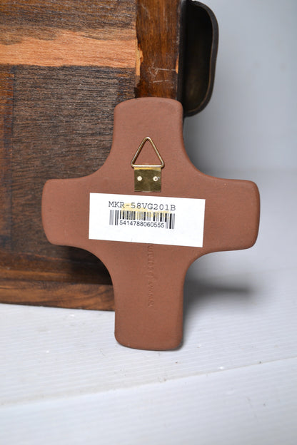 Petit crucifix en céramique bleu pastel