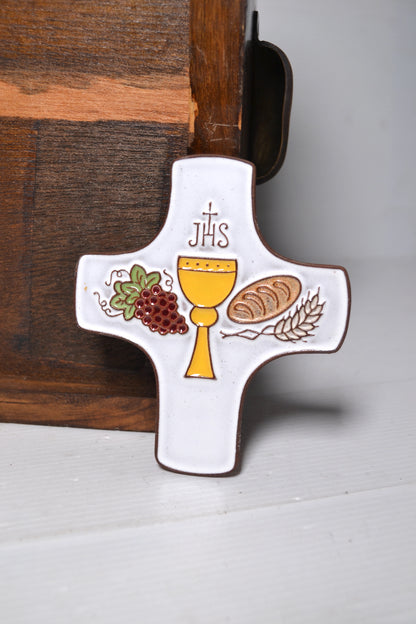 Petit crucifix en céramique