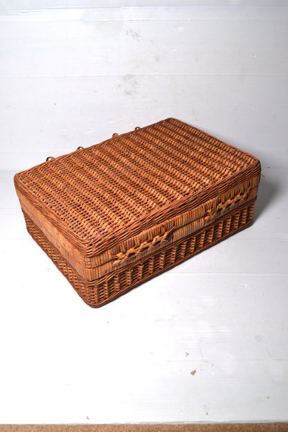 Valise en rotin