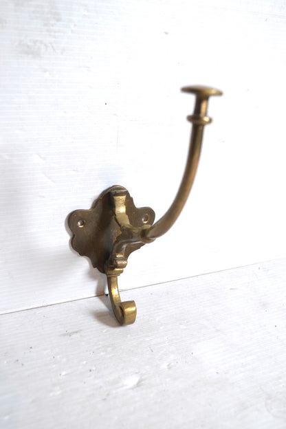 Patère murale dorée