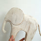 Éléphant en bois