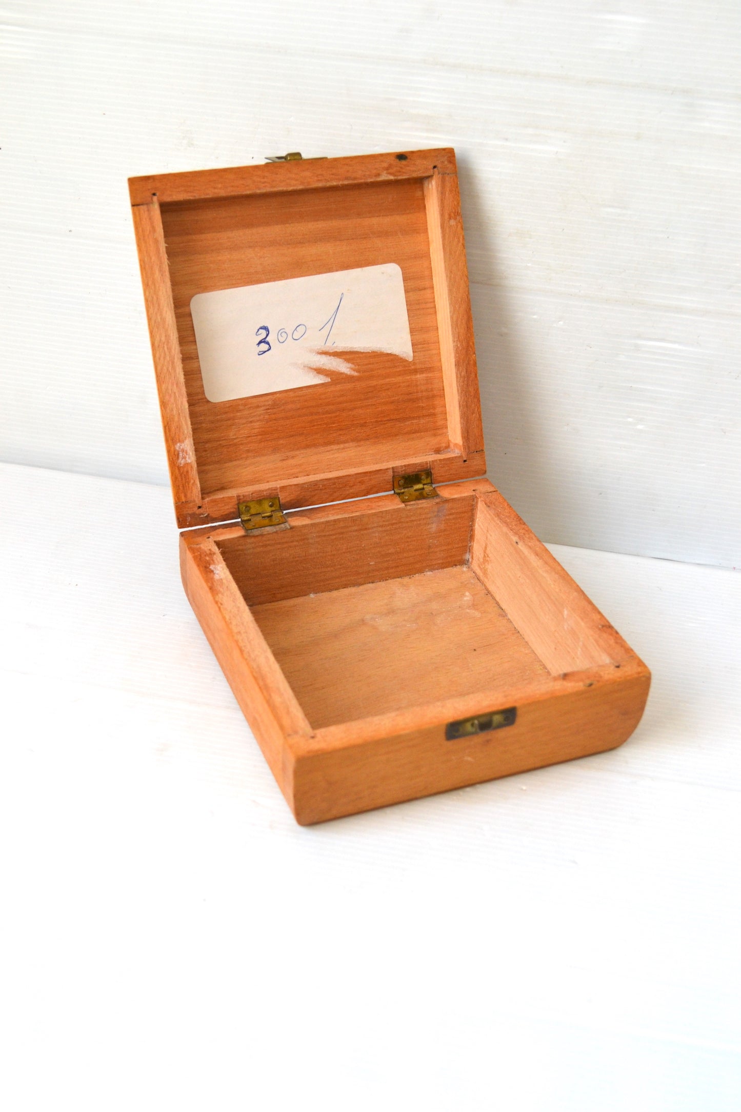 Boîte en bois