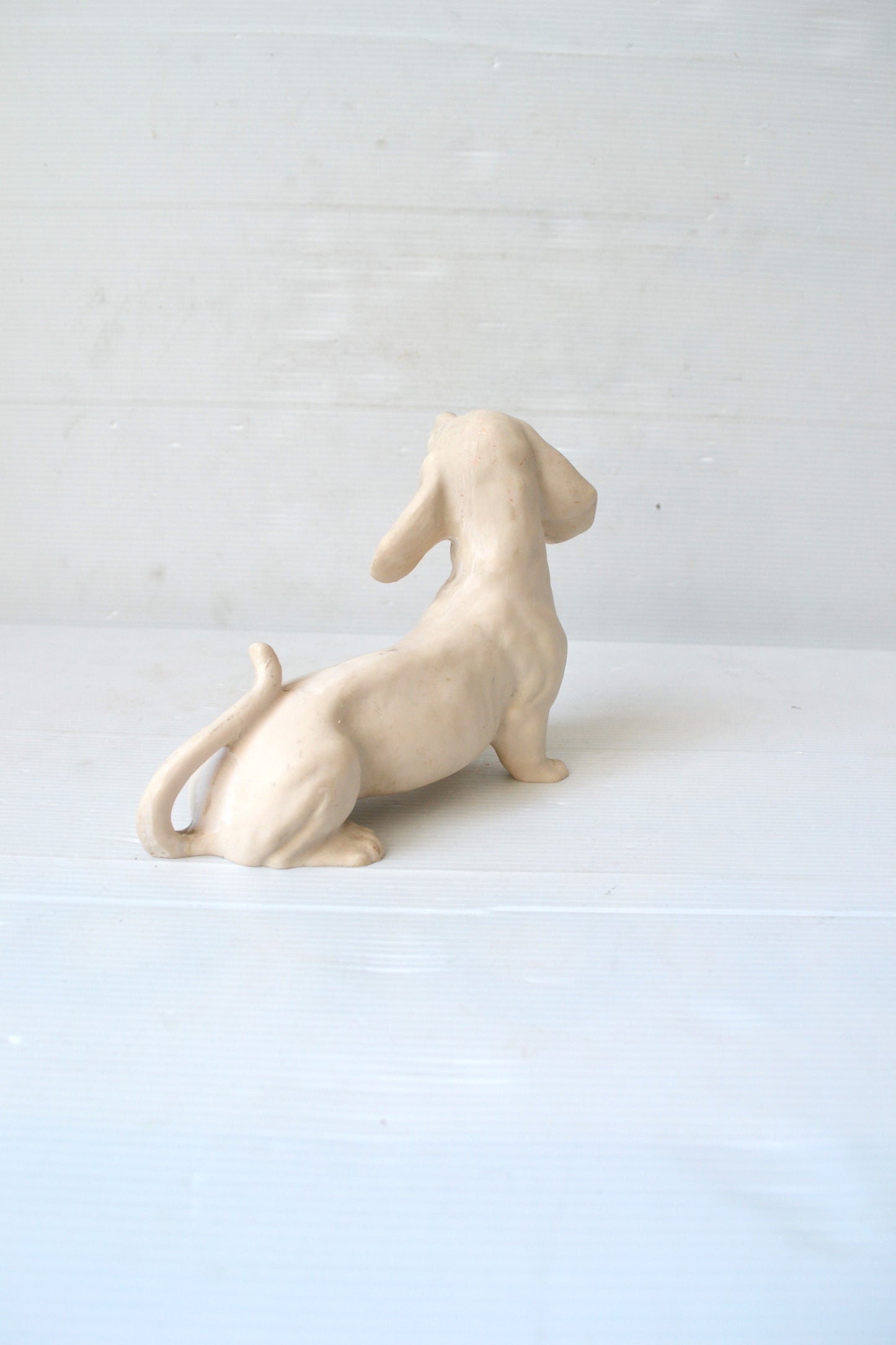 Chien en Albâtre