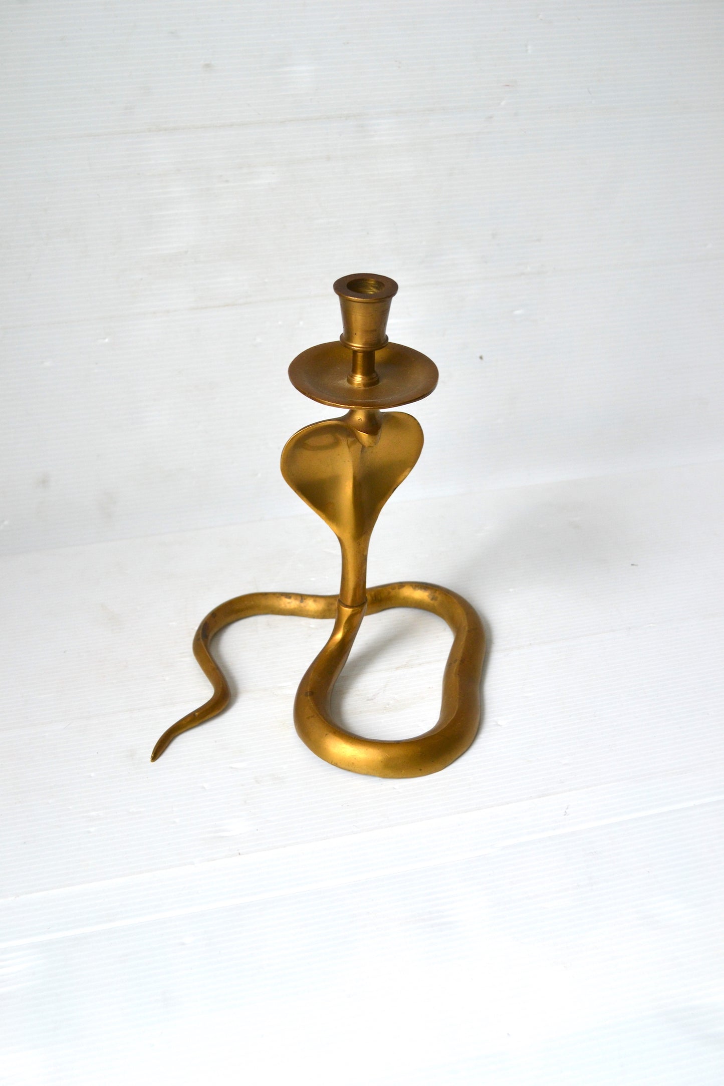 Bougeoir serpent en laiton