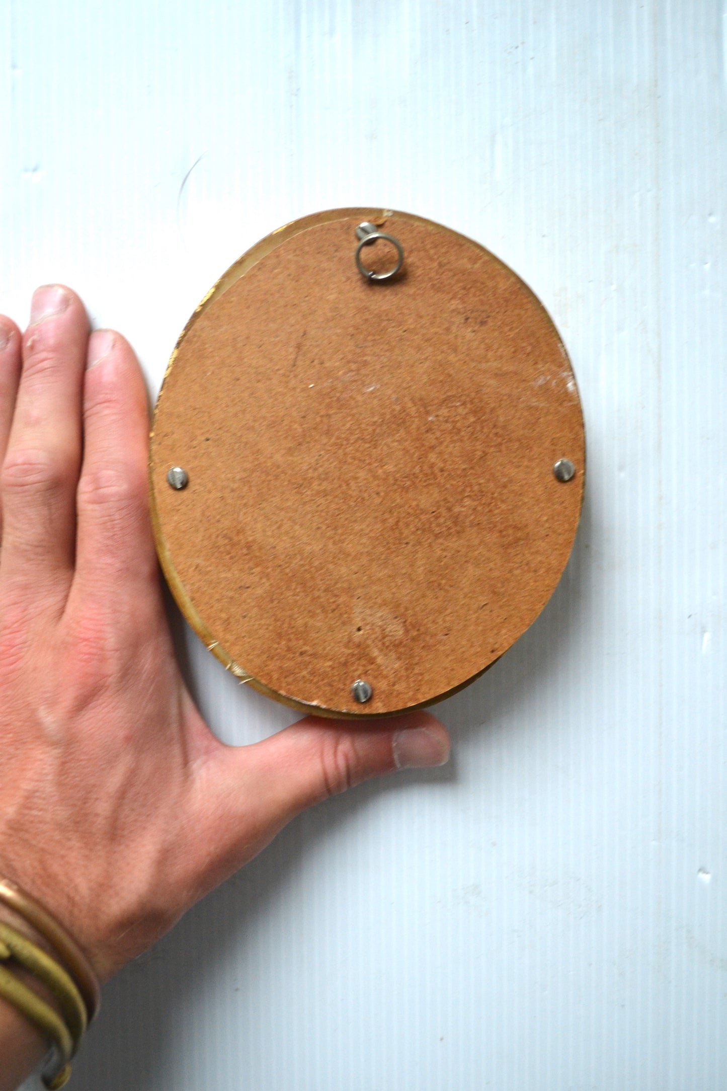 Cadre oval doré