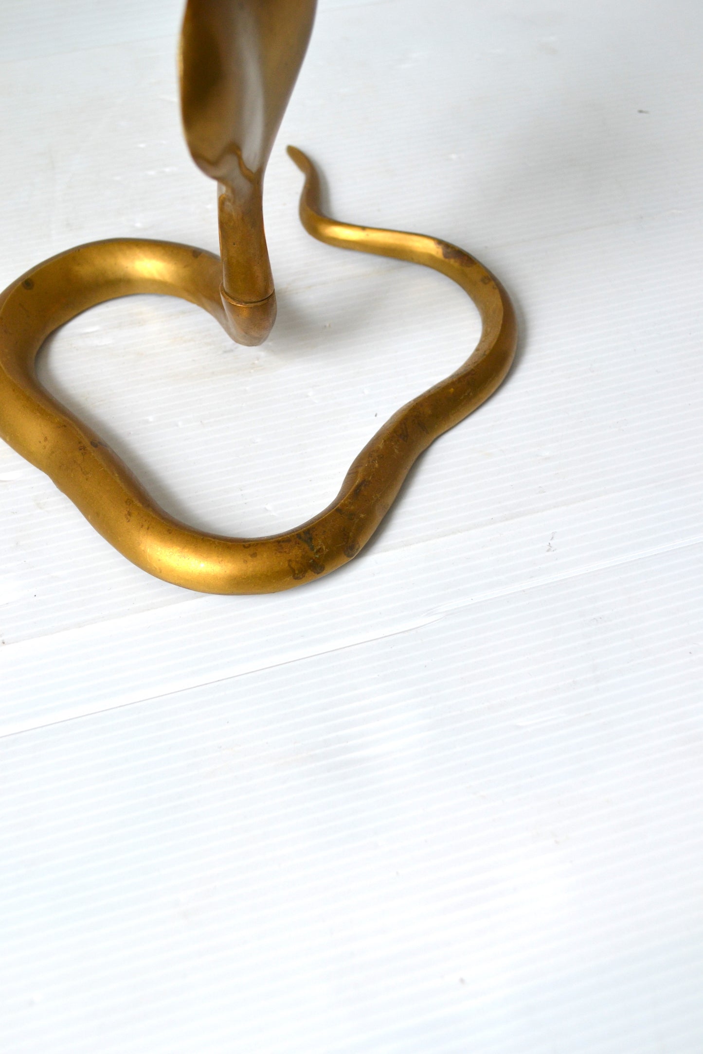 Bougeoir serpent en laiton