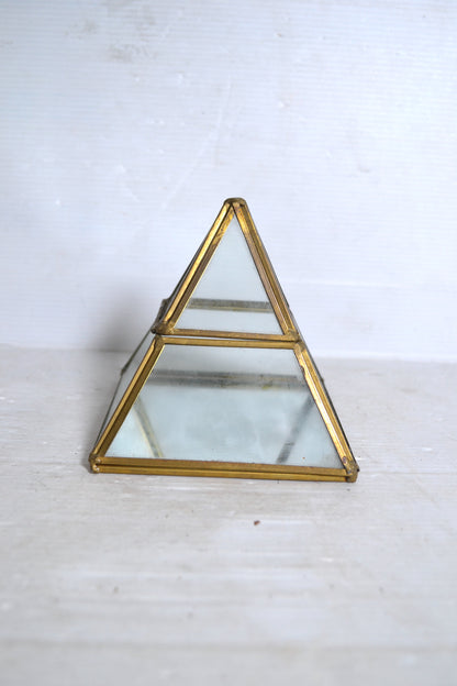 Boîte pyramide