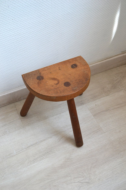 Tabouret tripode