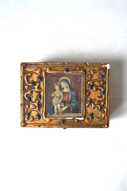 Boite à bijoux dorée