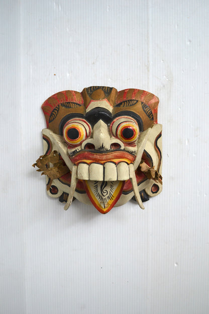 Masque d'Indonésie en bois