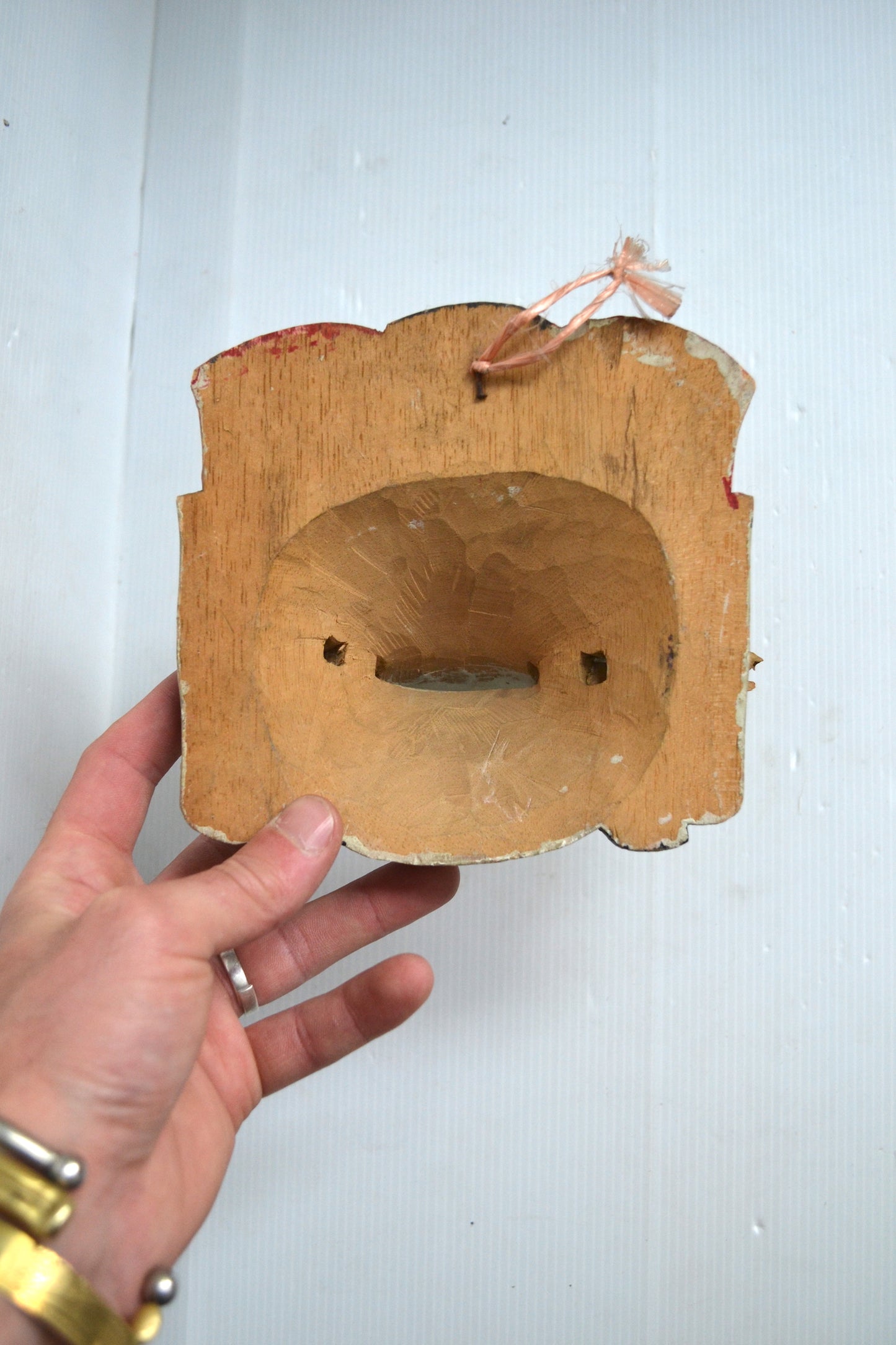 Masque d'Indonésie en bois