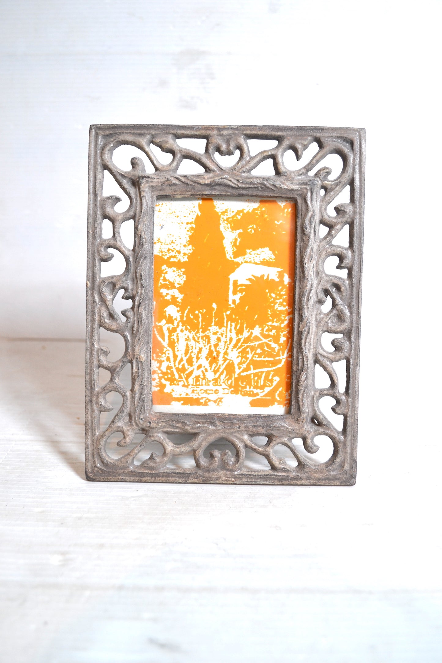 Cadre en métal gris