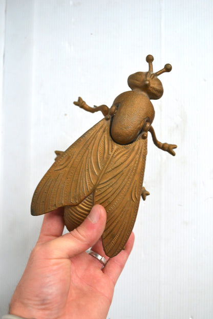 Cendrier zoomorphe mouche