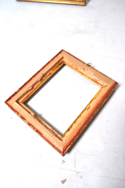 Cadre doré en bois