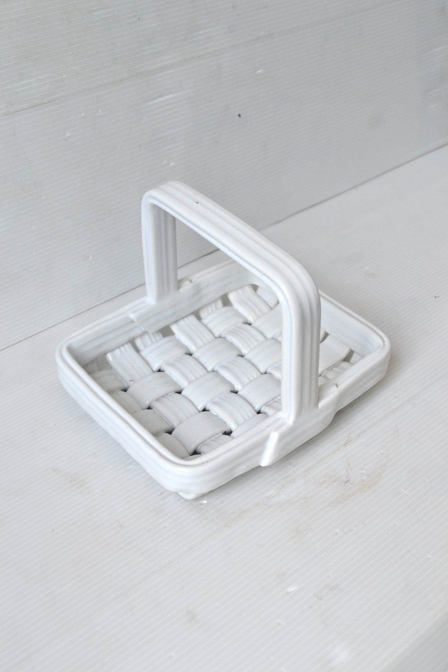 Panier en céramique tressée