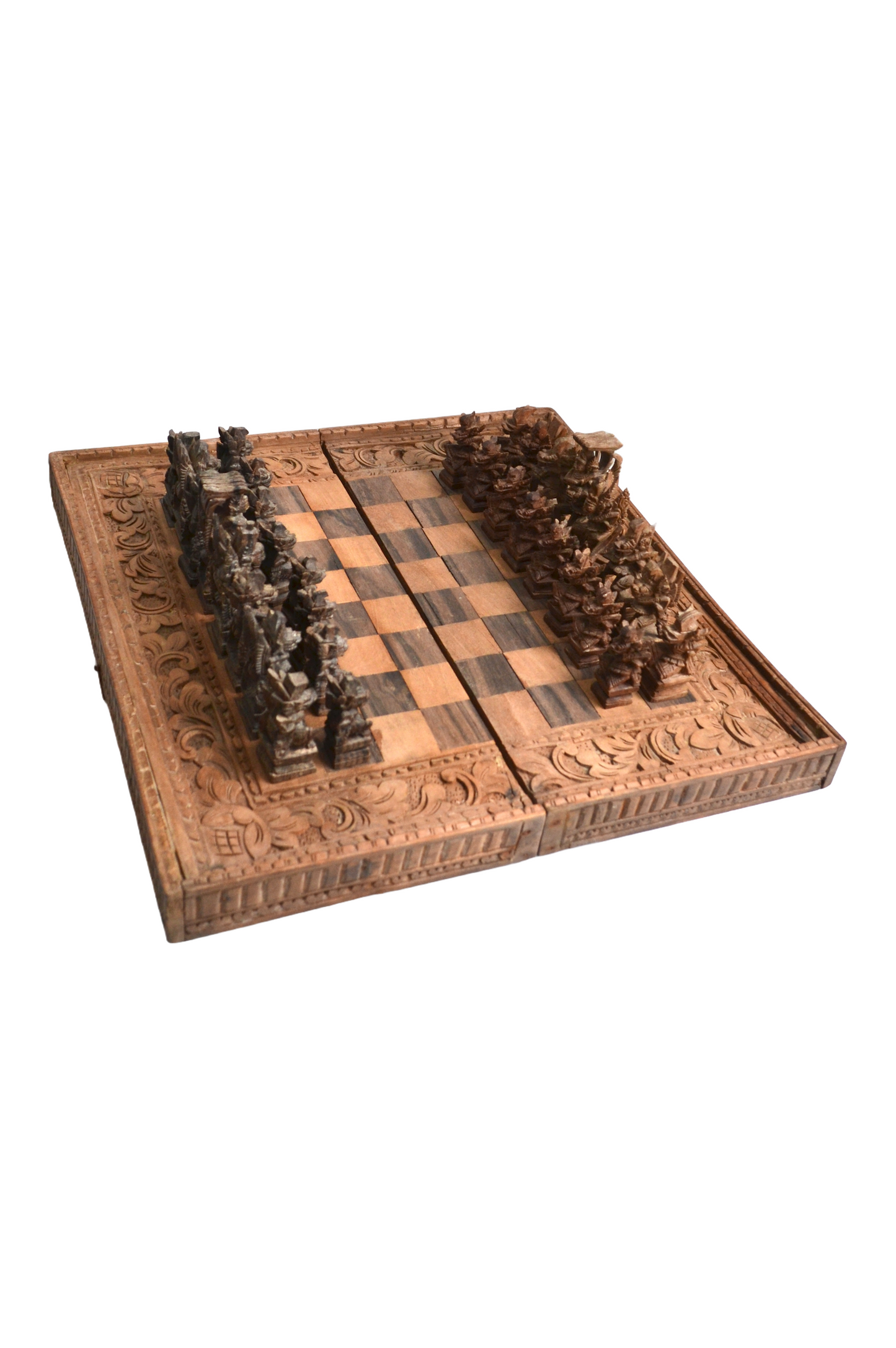 Échiquier pliant en bois sculpté d'Indonésie