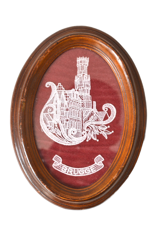 Cadre Oval Broderie