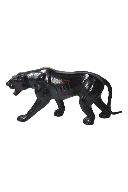 Sculpture Lionne