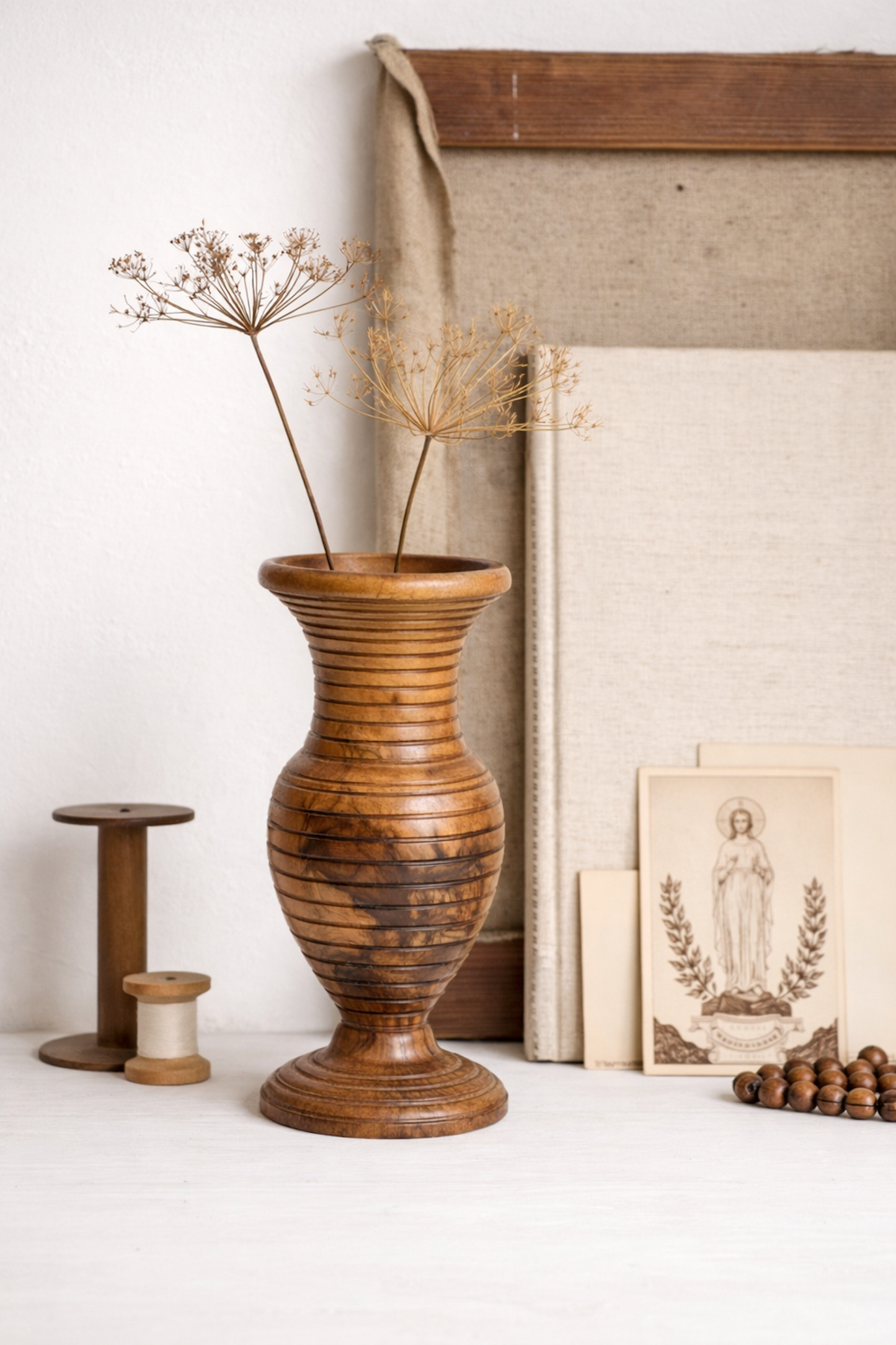 Vase en bois