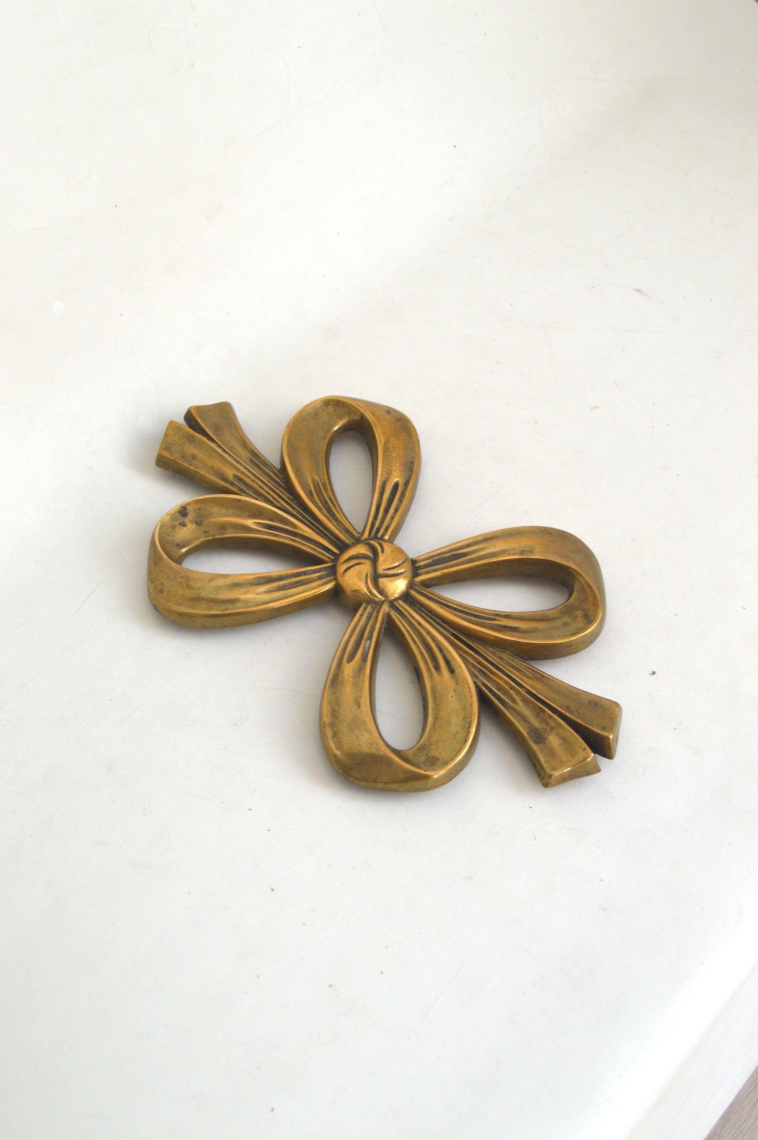 ancien-dessous-de-plat-doré