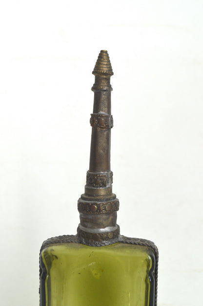 ancien-flacon-en-verre