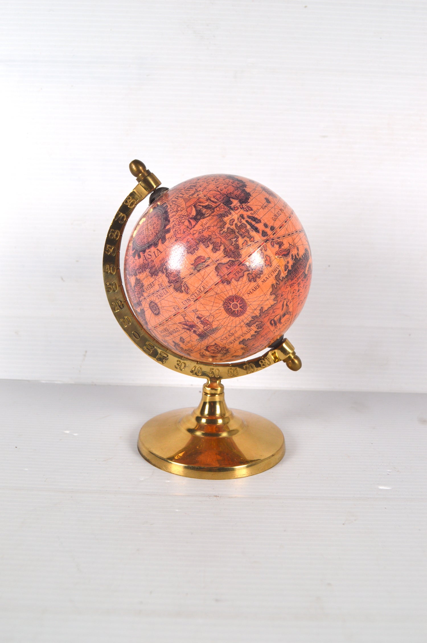 ancien-globe-en-laiton