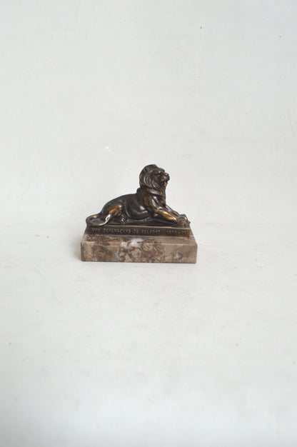 ancien-lion-decoratif