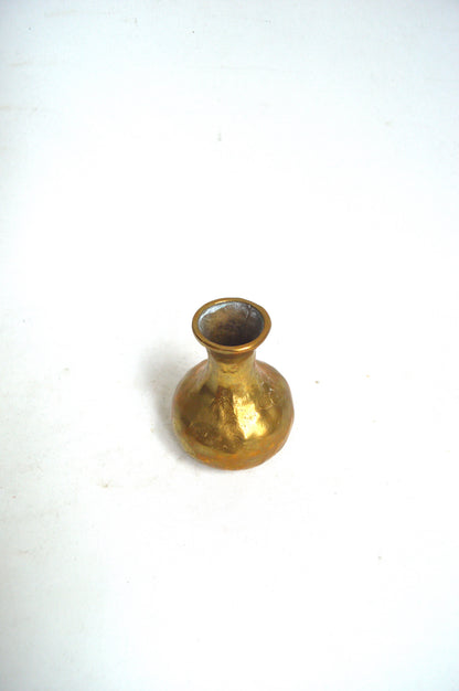 ancien-vase-en-laiton