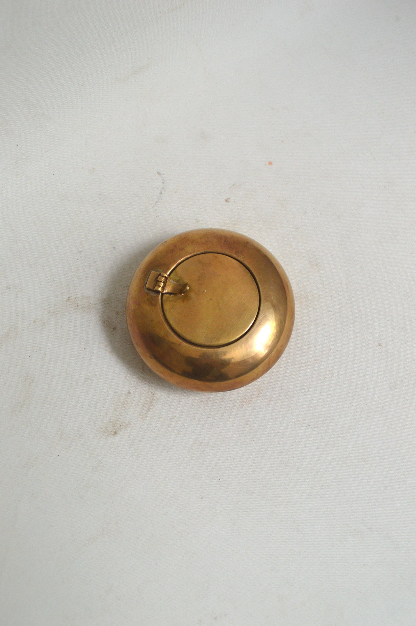 ancienne-boite-en-laiton