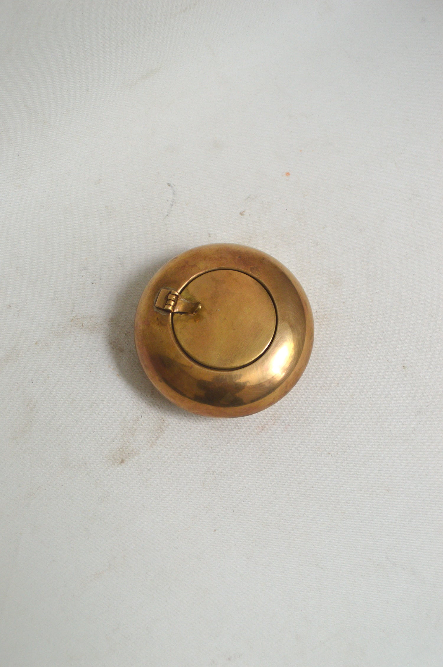 ancienne-boite-en-laiton
