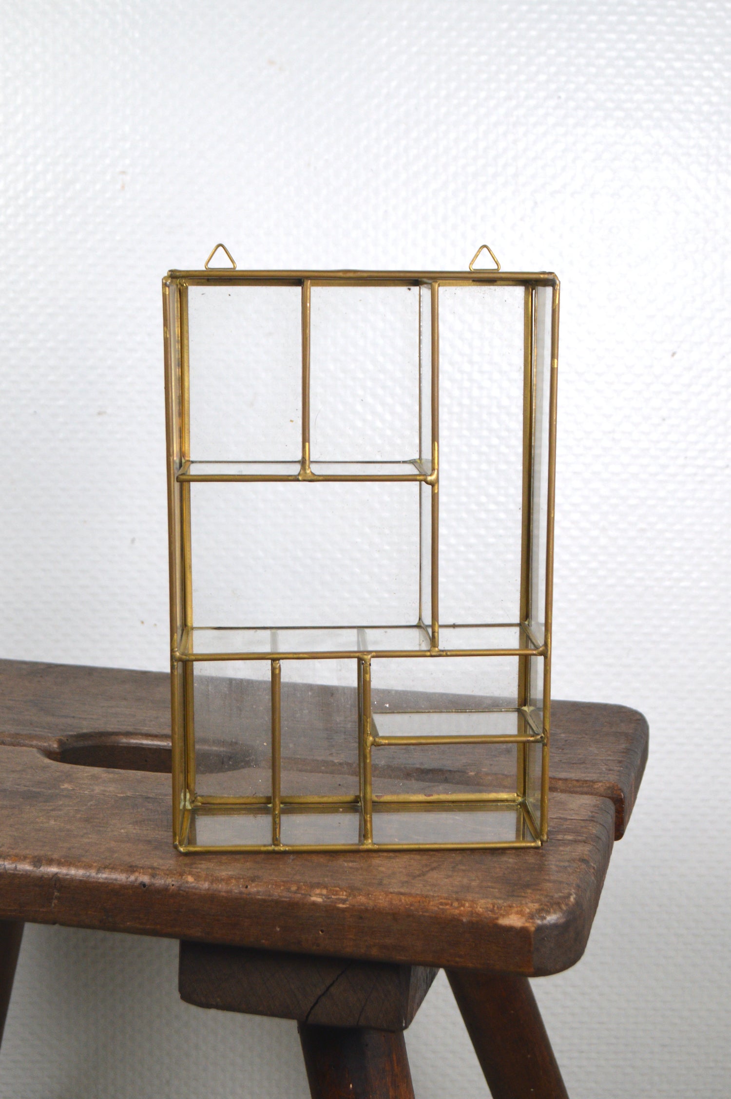 ancienne-vitrine-à-bijoux