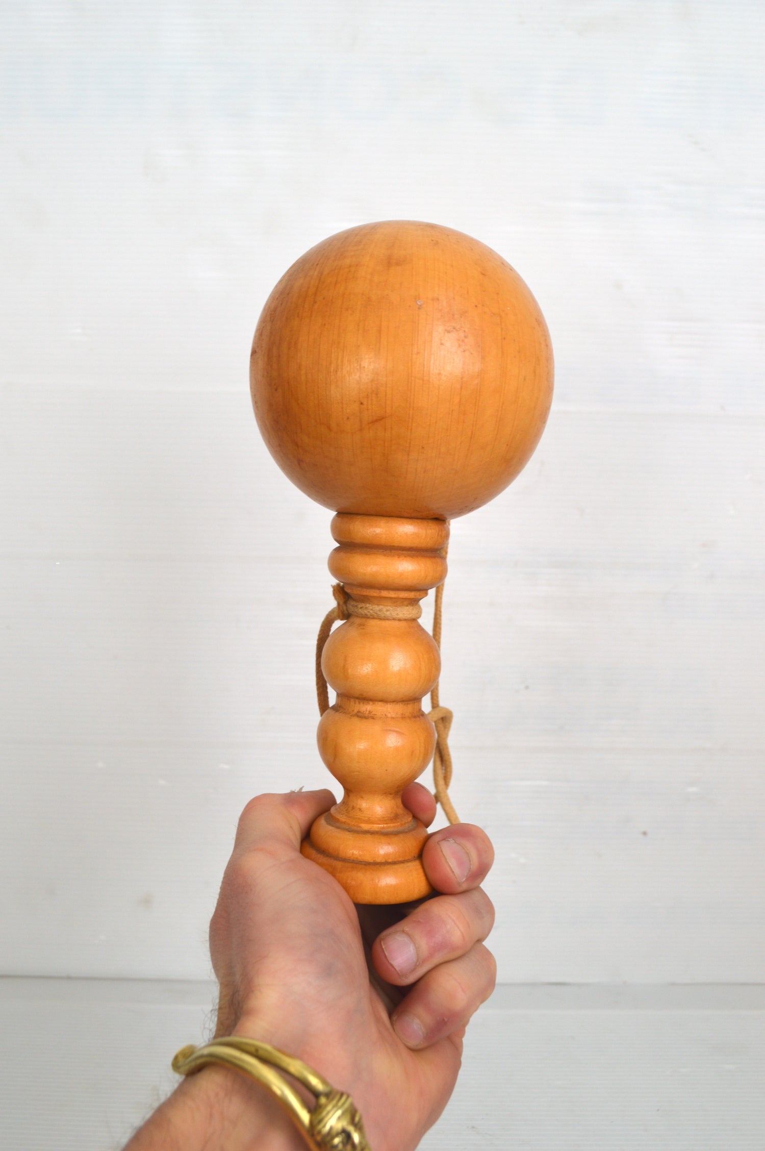 bilboquet-en-bois