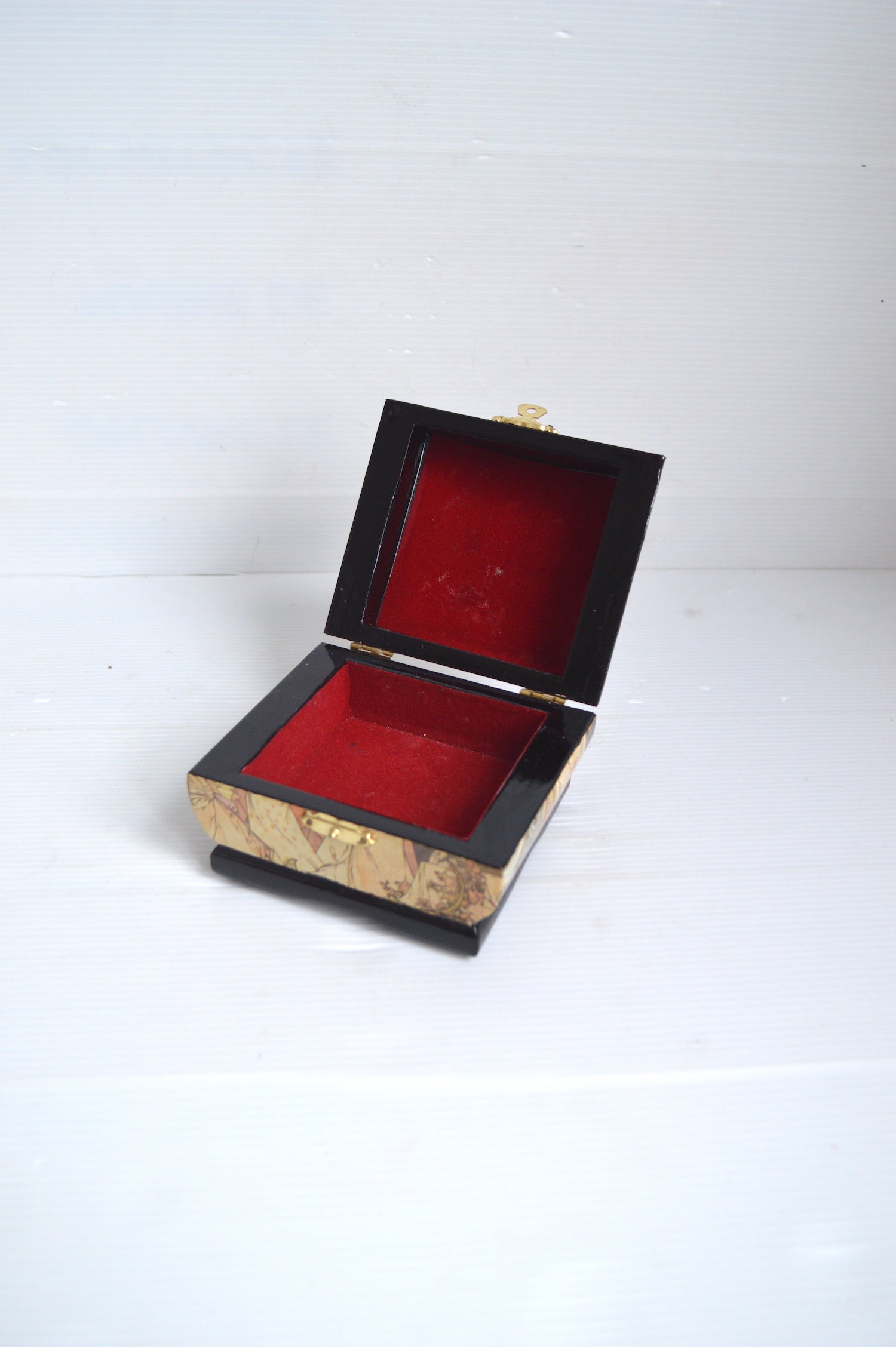 boite-à-bijoux-vintage