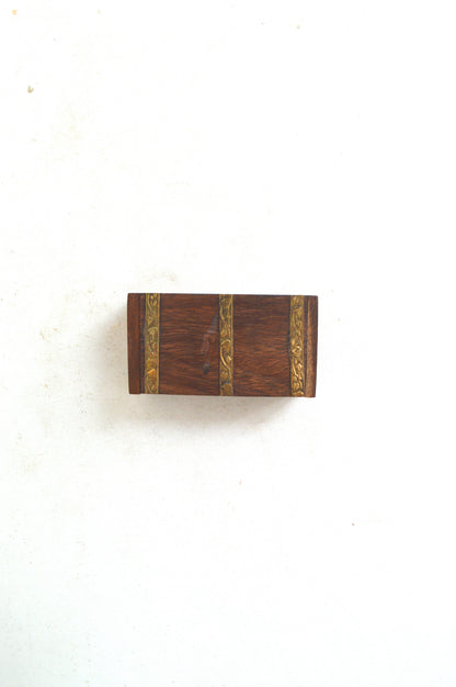 boite-en-bois-et-laiton