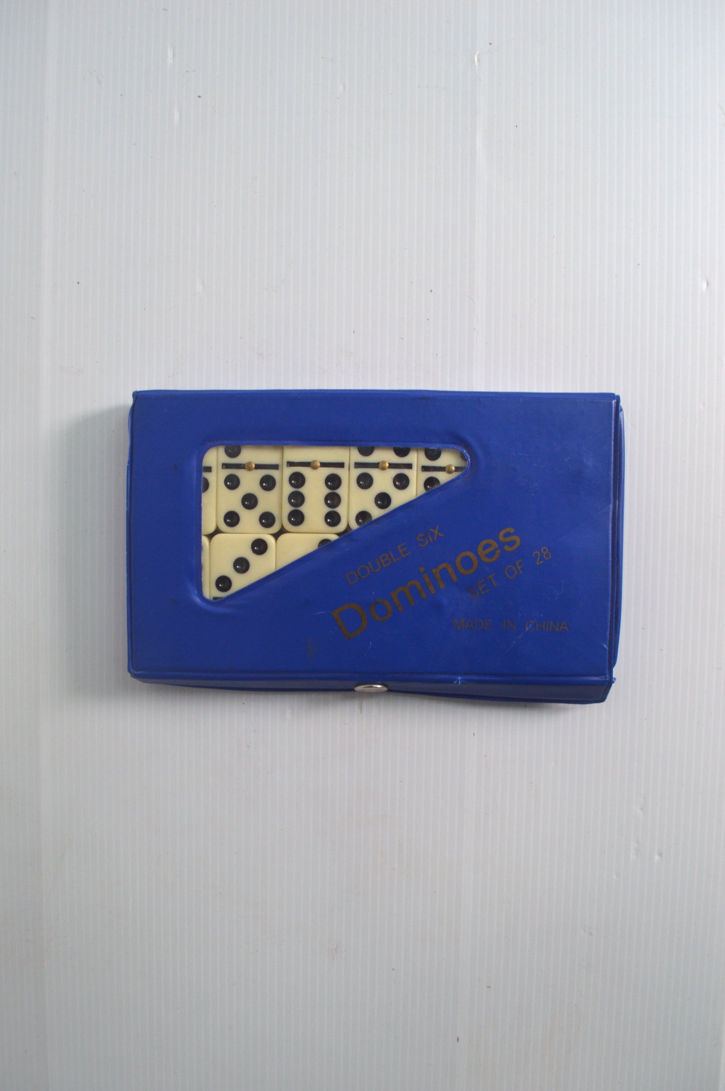 Boîte de dominos