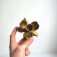 Bougeoir fleur en laiton