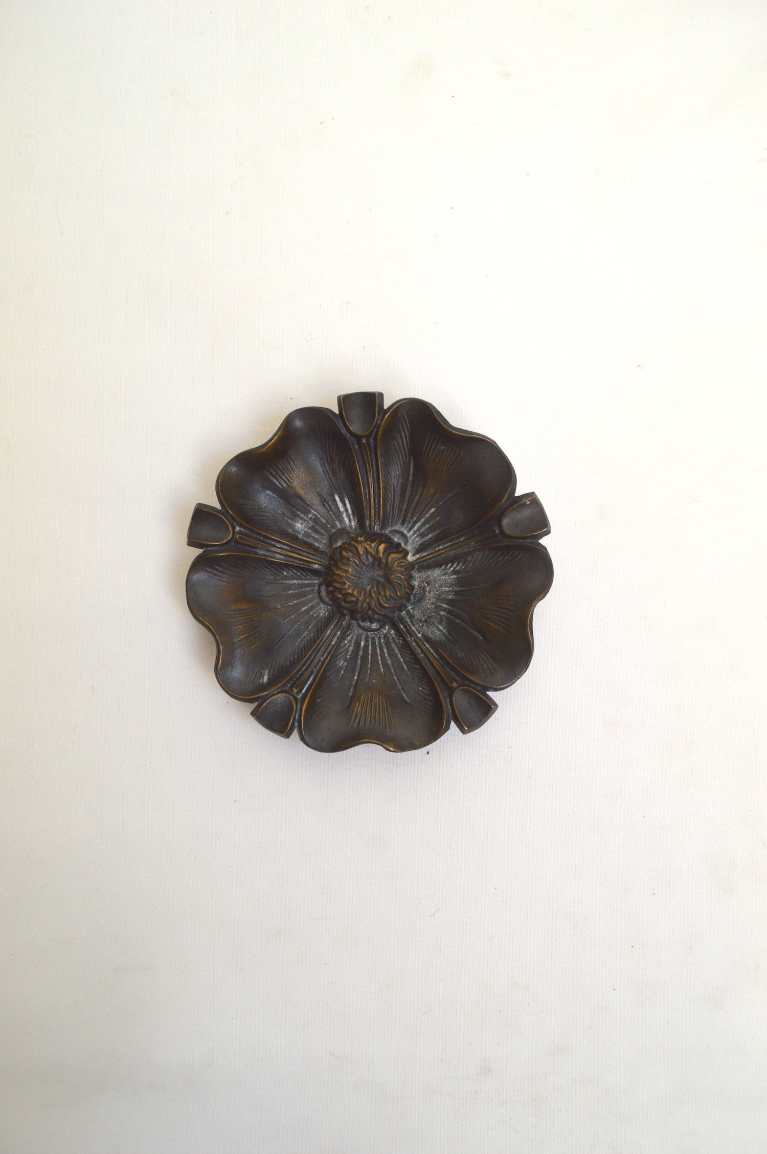 cendrier-en-bronze