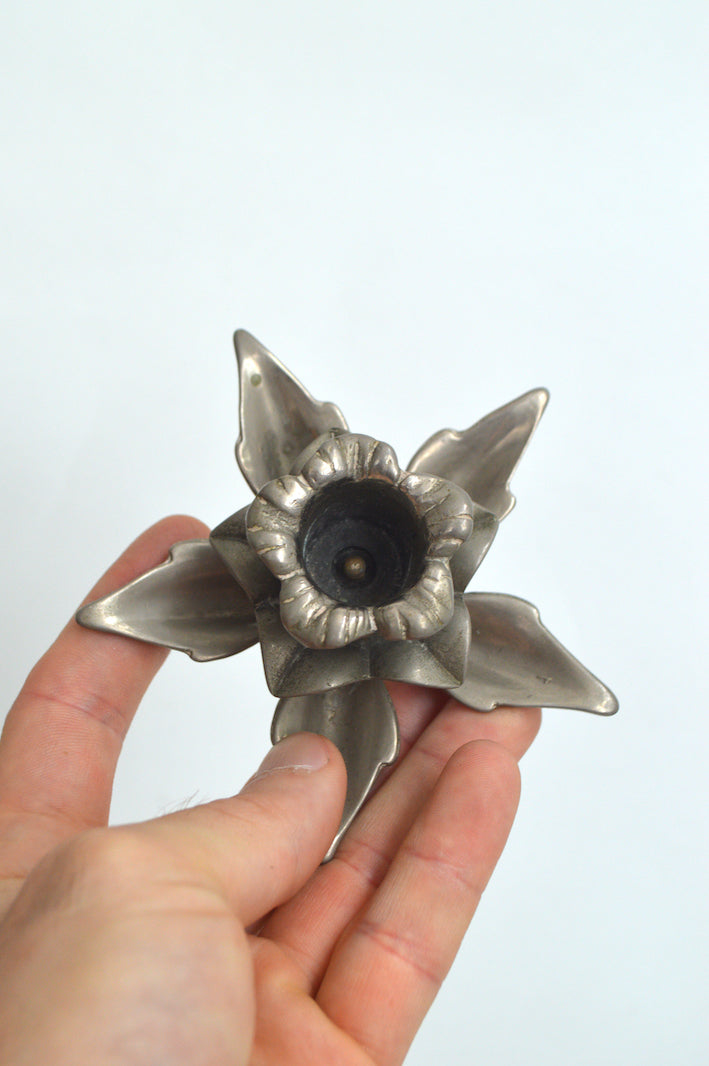 Cendrier fleur