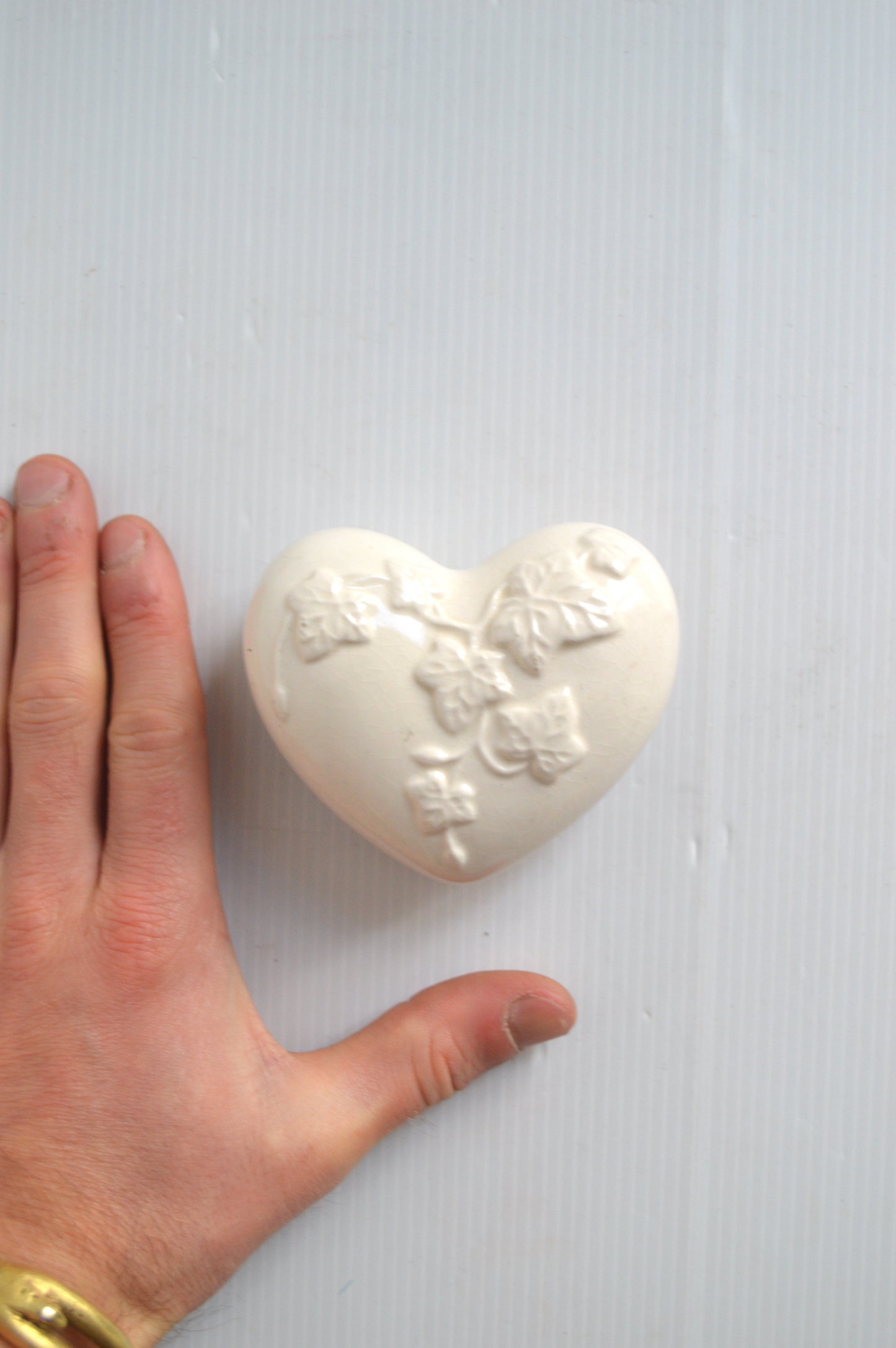 coeur-décoratif-en-céramique