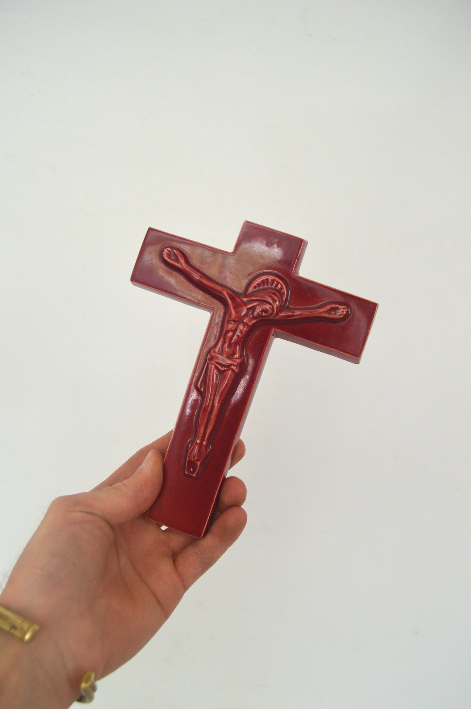 crucifix-bordeaux