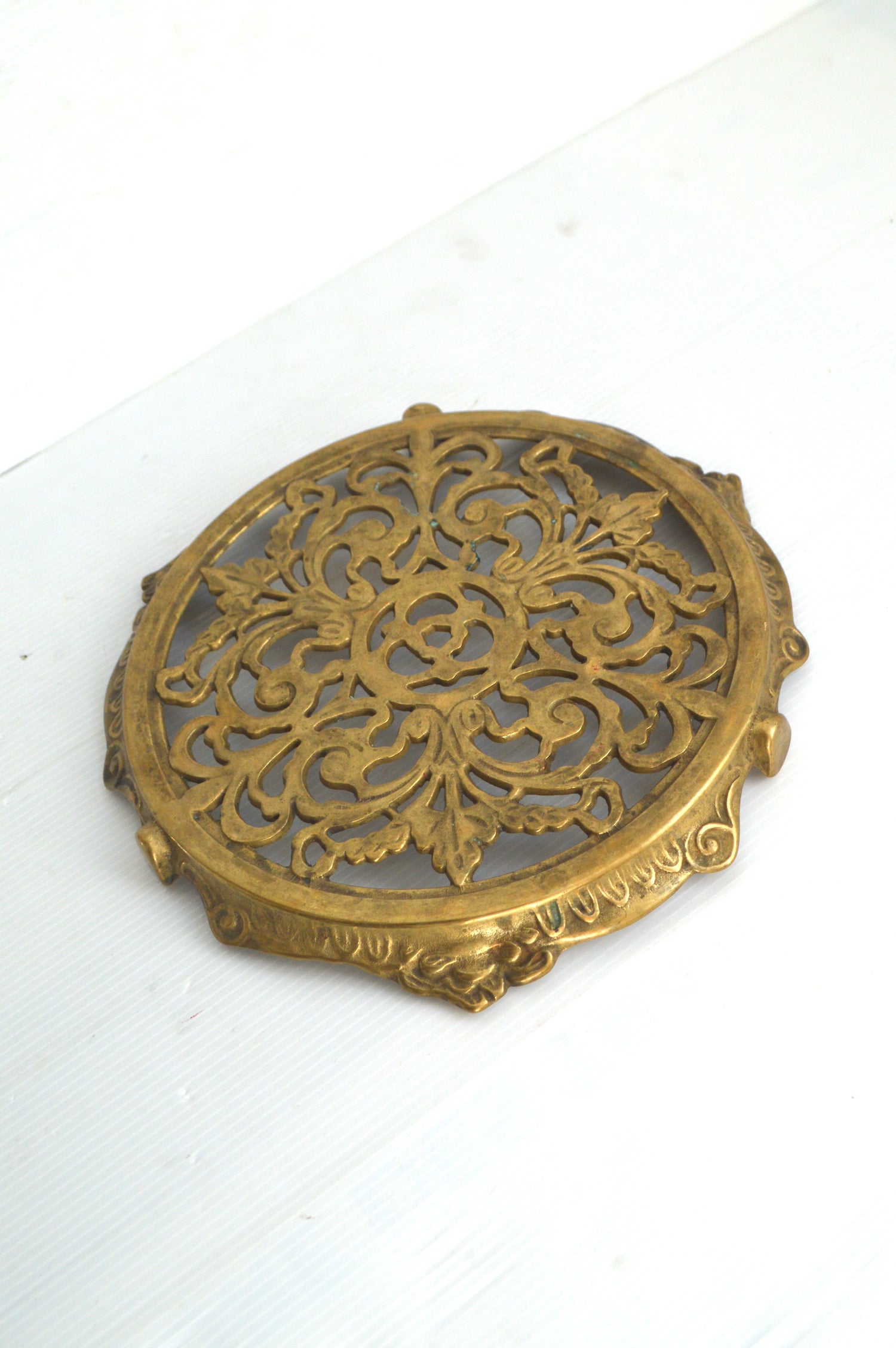 dessous-de-plat-en-laiton