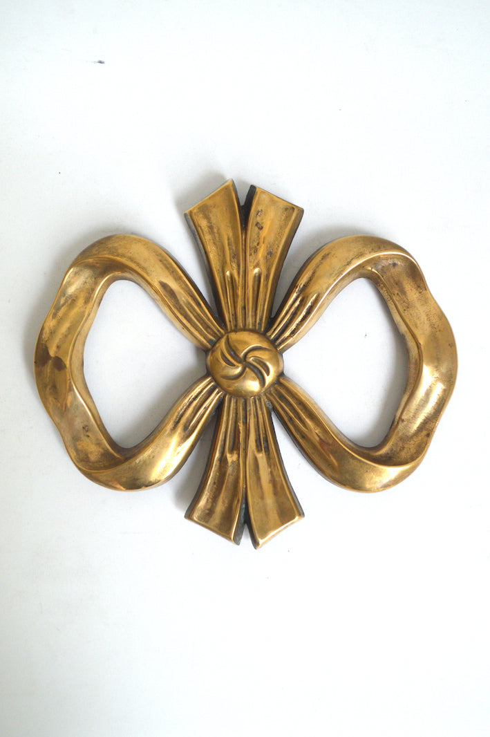dessous de plat noeud en laiton