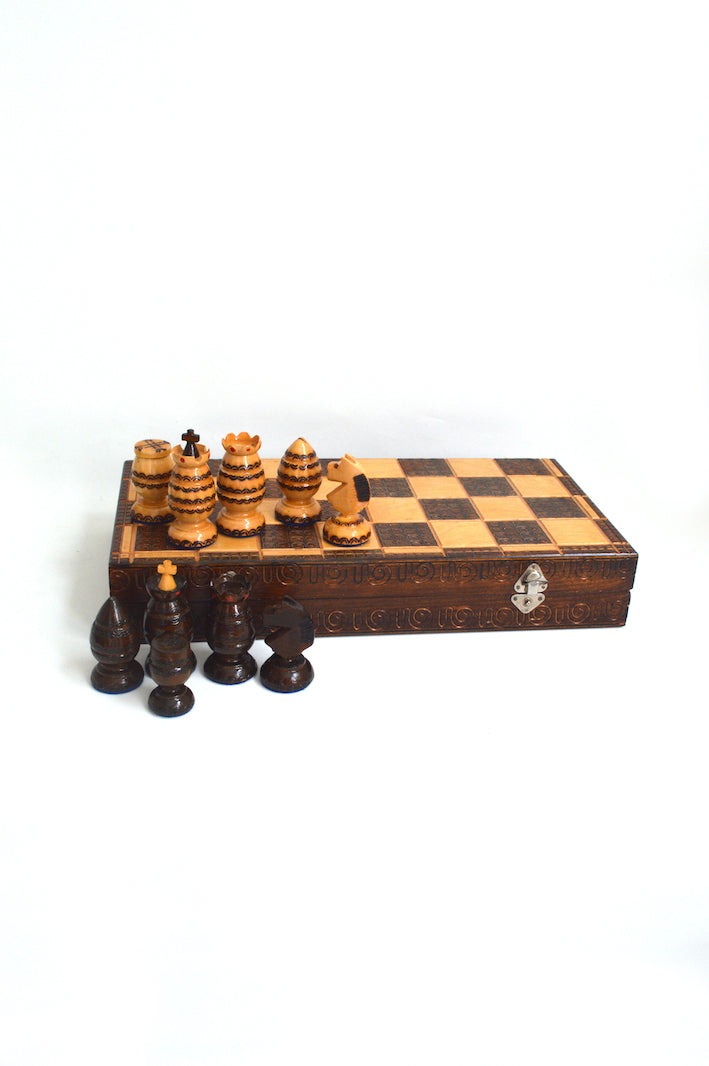 grande boite d'échecs en bois