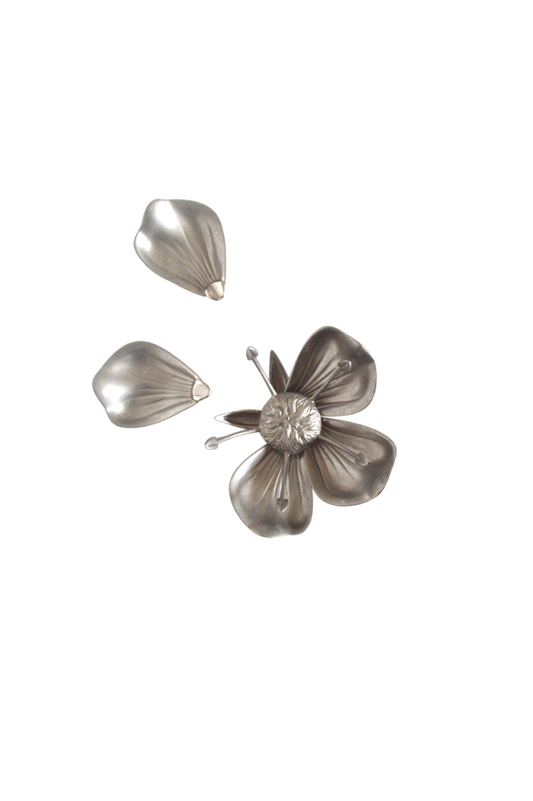 fleur décorative en métal